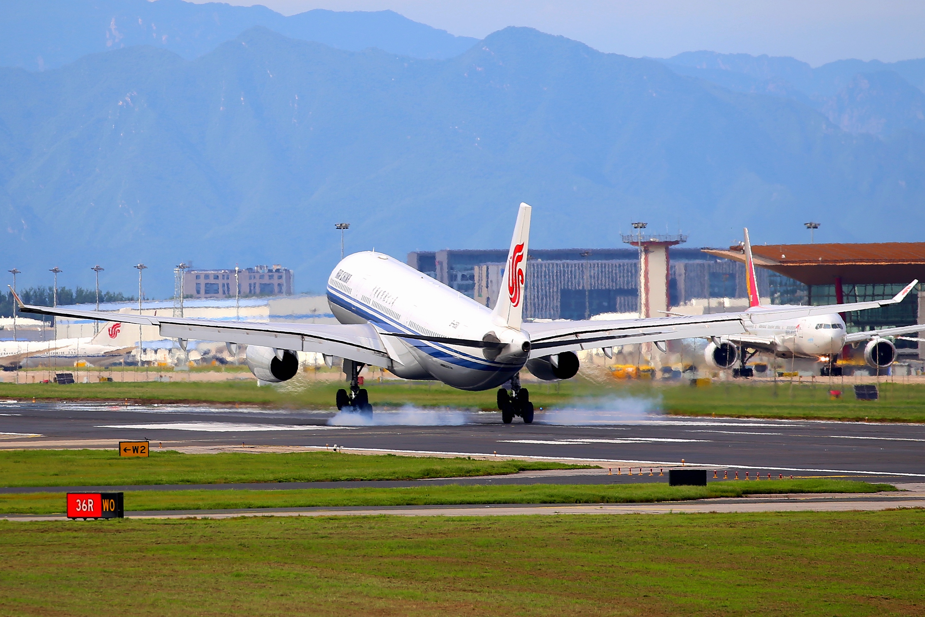 PEK-AIRLINES