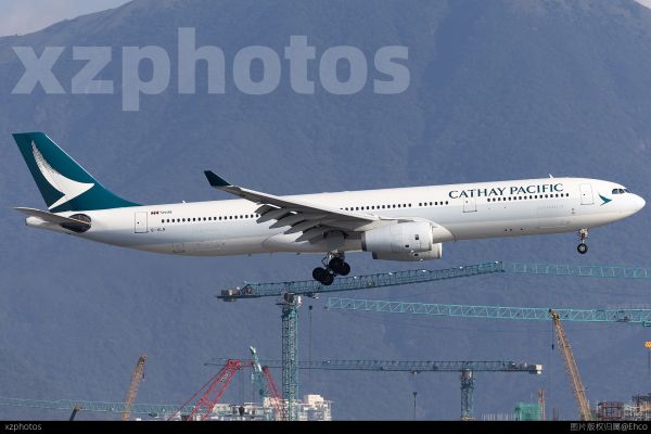 国泰航空333