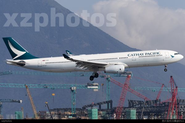 国泰航空333
