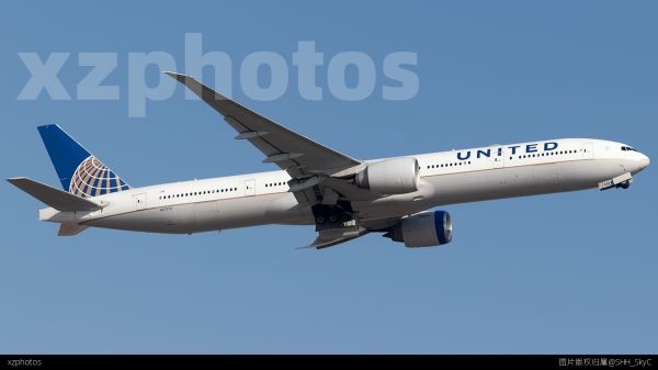 美国联合航空B77W