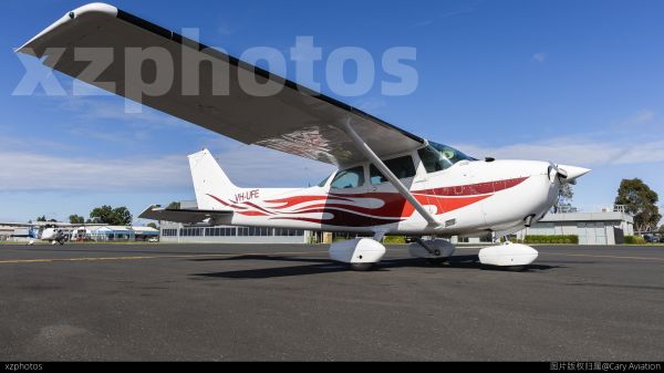 VH-UFE