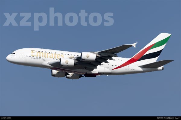 阿联酋航空A380备降北京