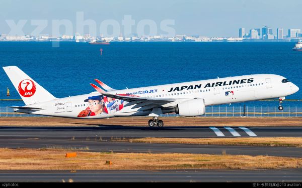 日航359（dream shojet livery）羽田拉起