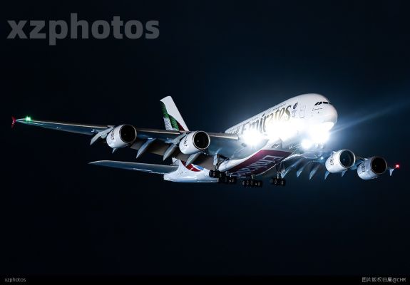 EK362 DXB-CAN