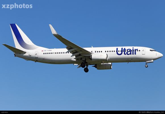 UTair B737-800