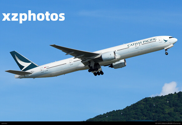 Cathay Pacific B773 takeoff