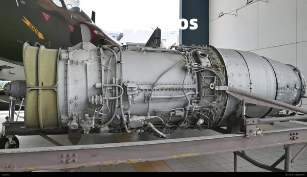 : WRIGHT J65 ENGINE
