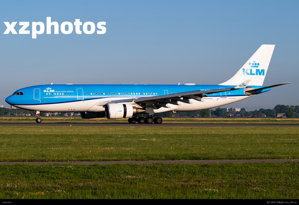 PH-AOC