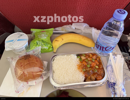 HU7614餐食