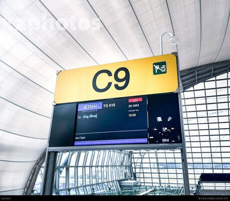 C9