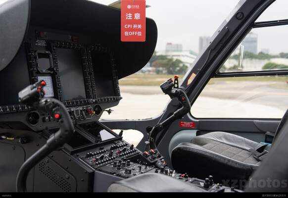 H135驾驶舱
