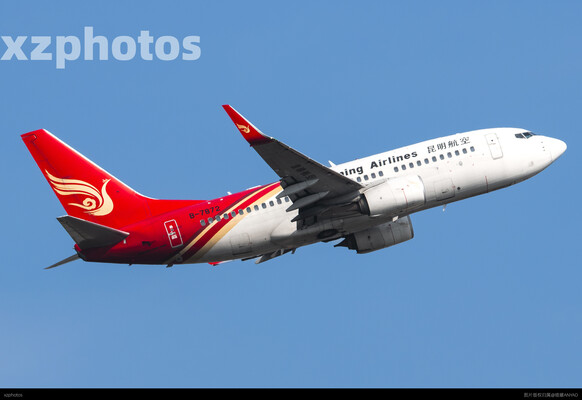 昆明737-700