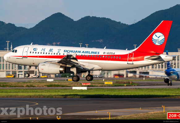 川航319