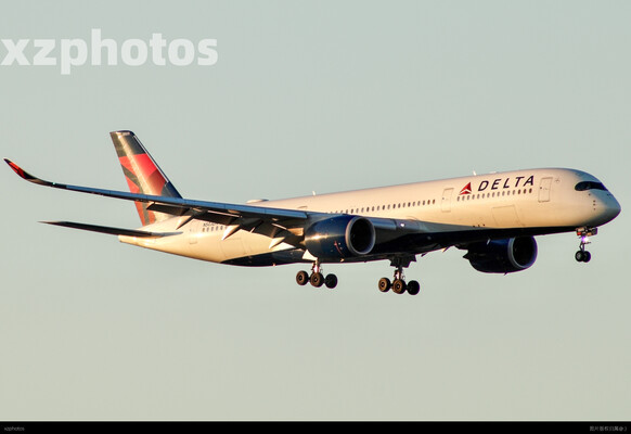 Delta A350 landing