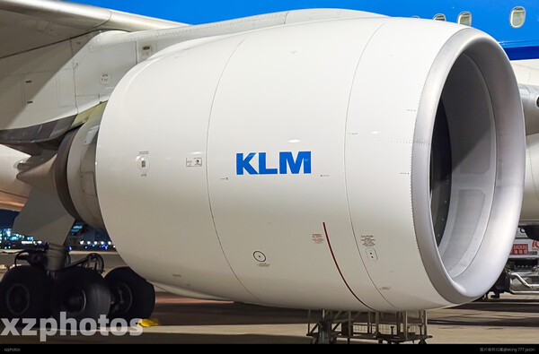 PH-BQM