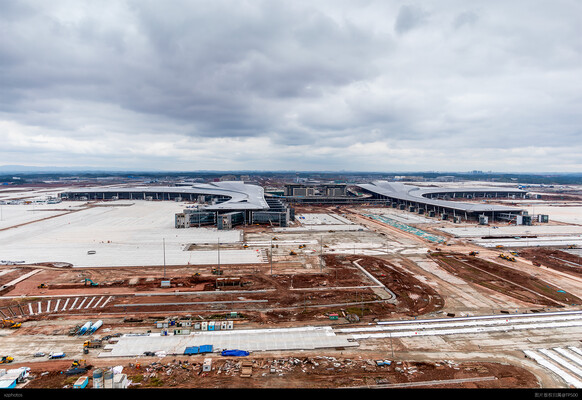 校飞前期的天府