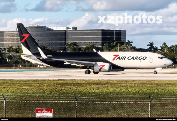 7 Air Cargo B738F