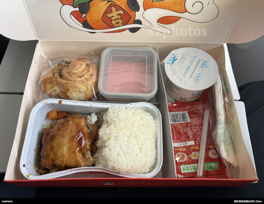 CA1557北京-上海经济舱餐食