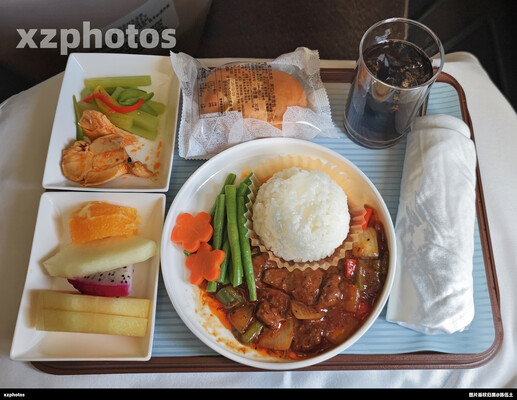 MU2397 西安-上海 公务舱餐食