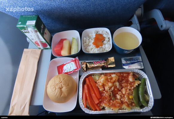 CA108香港-北京 经济舱餐食