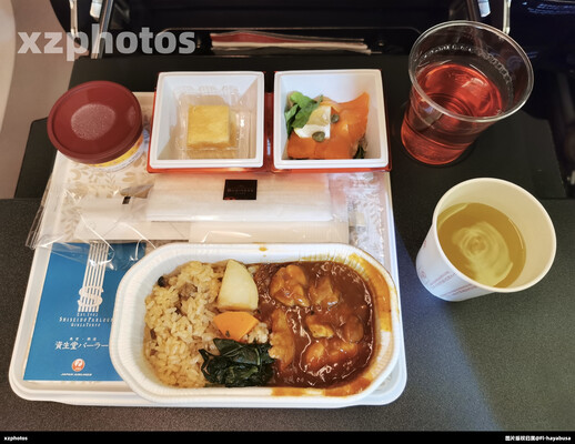 JL89 东京羽田-上海浦东 经济舱餐食
