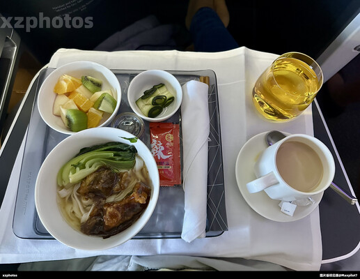 DL38 上海浦东-洛杉矶国际公务舱餐食