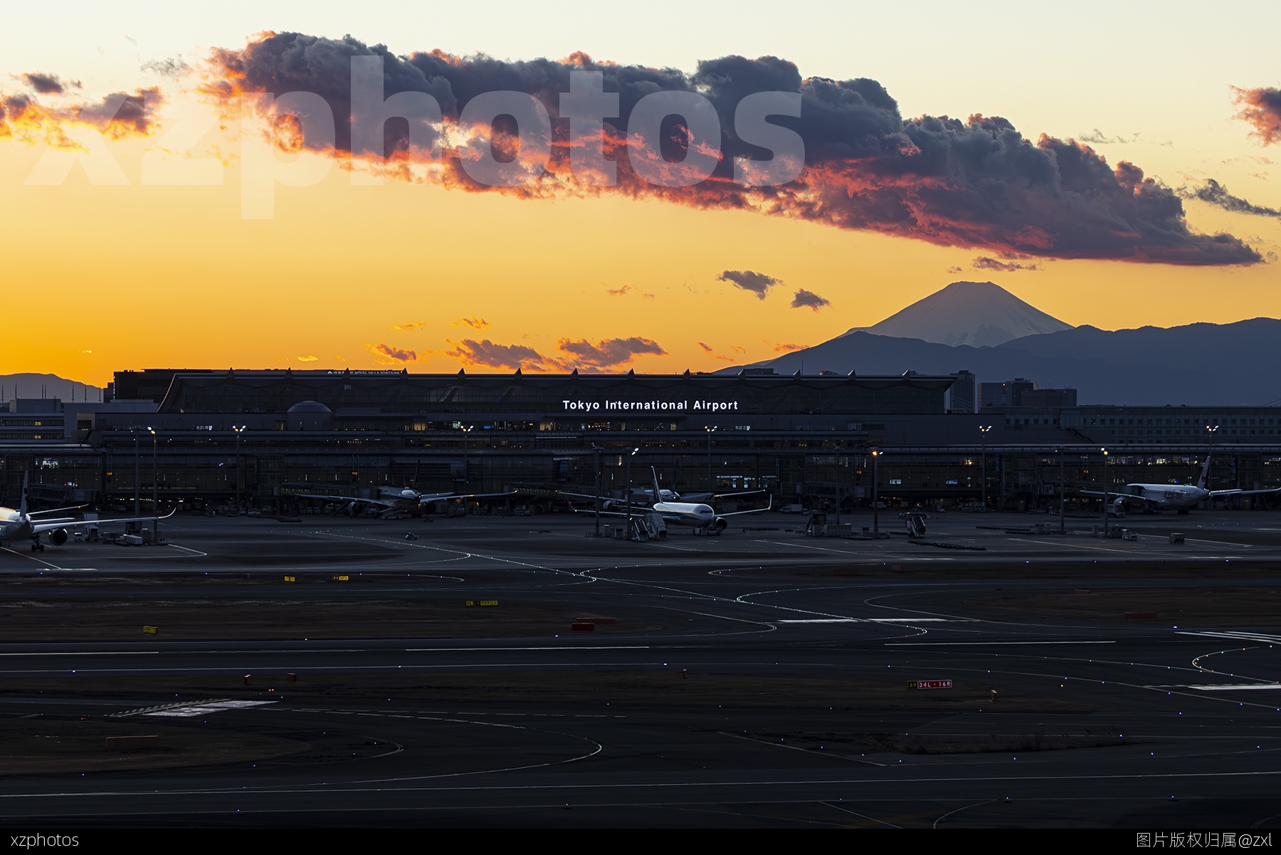 HNDxFUJI