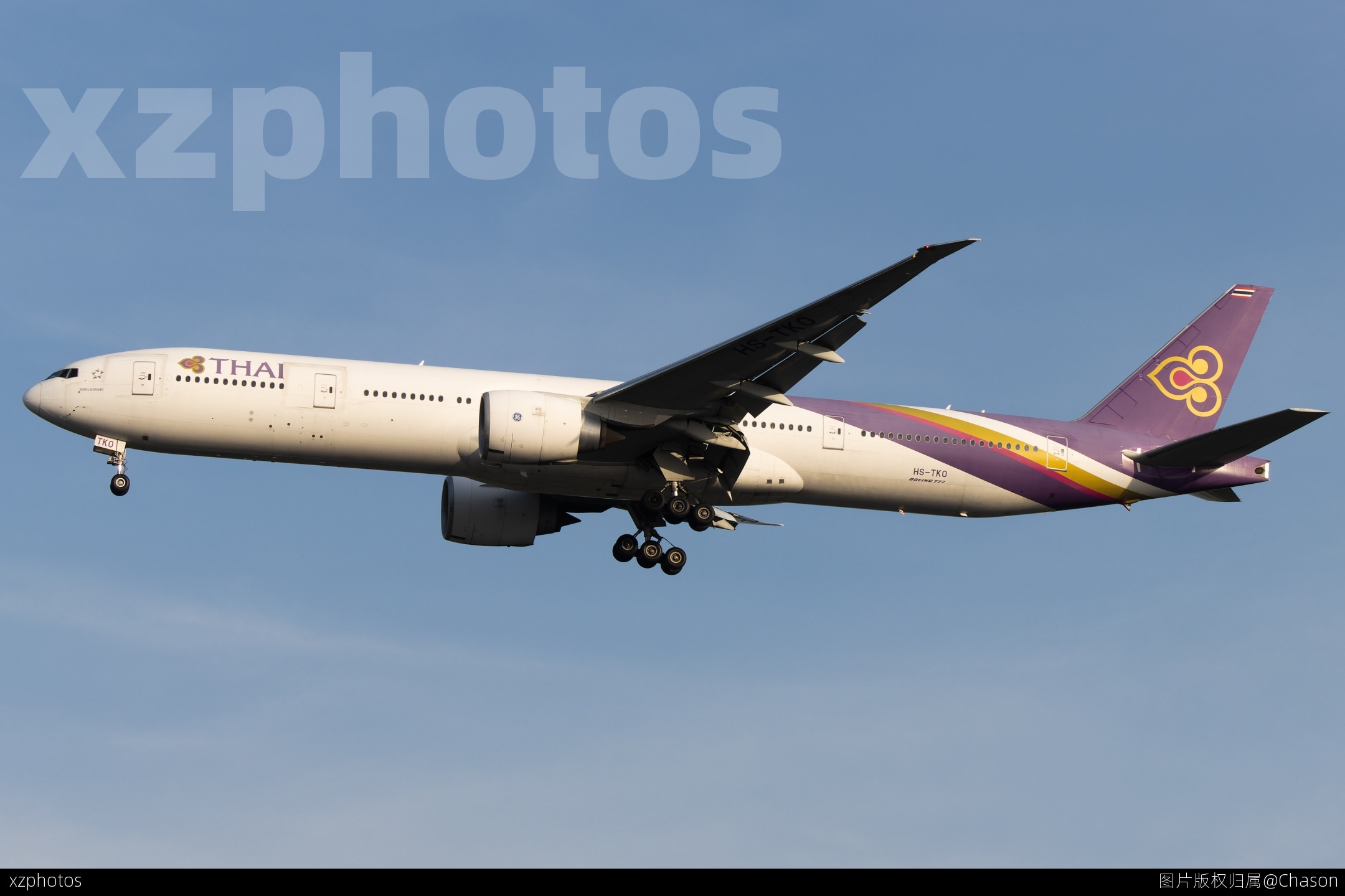 泰国航空777落地曼谷