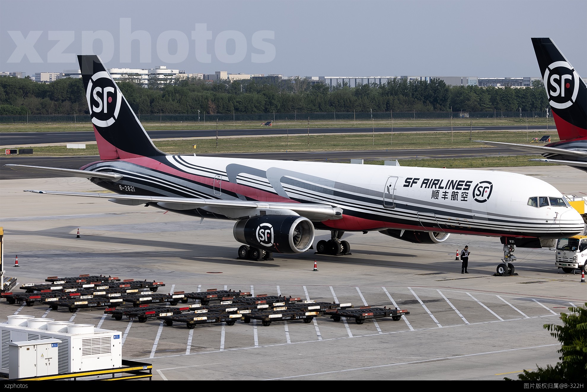 顺丰快递航空B-2821