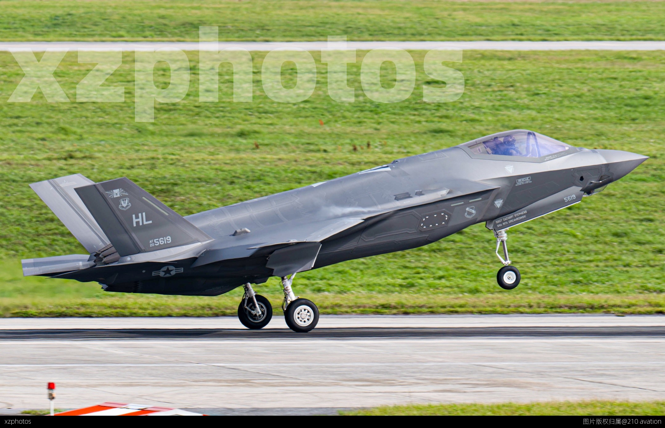 F35落地嘉手纳