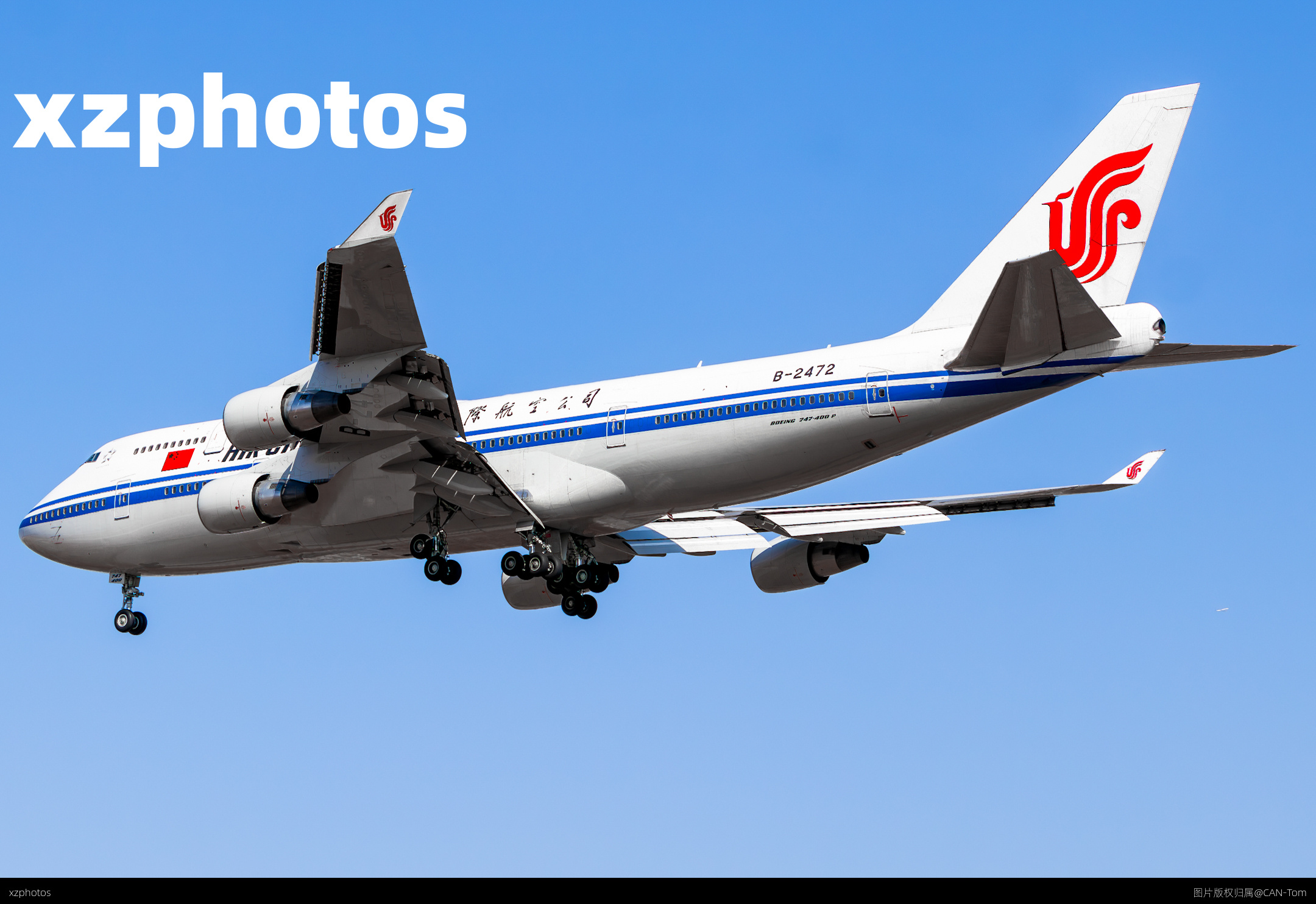 国航744