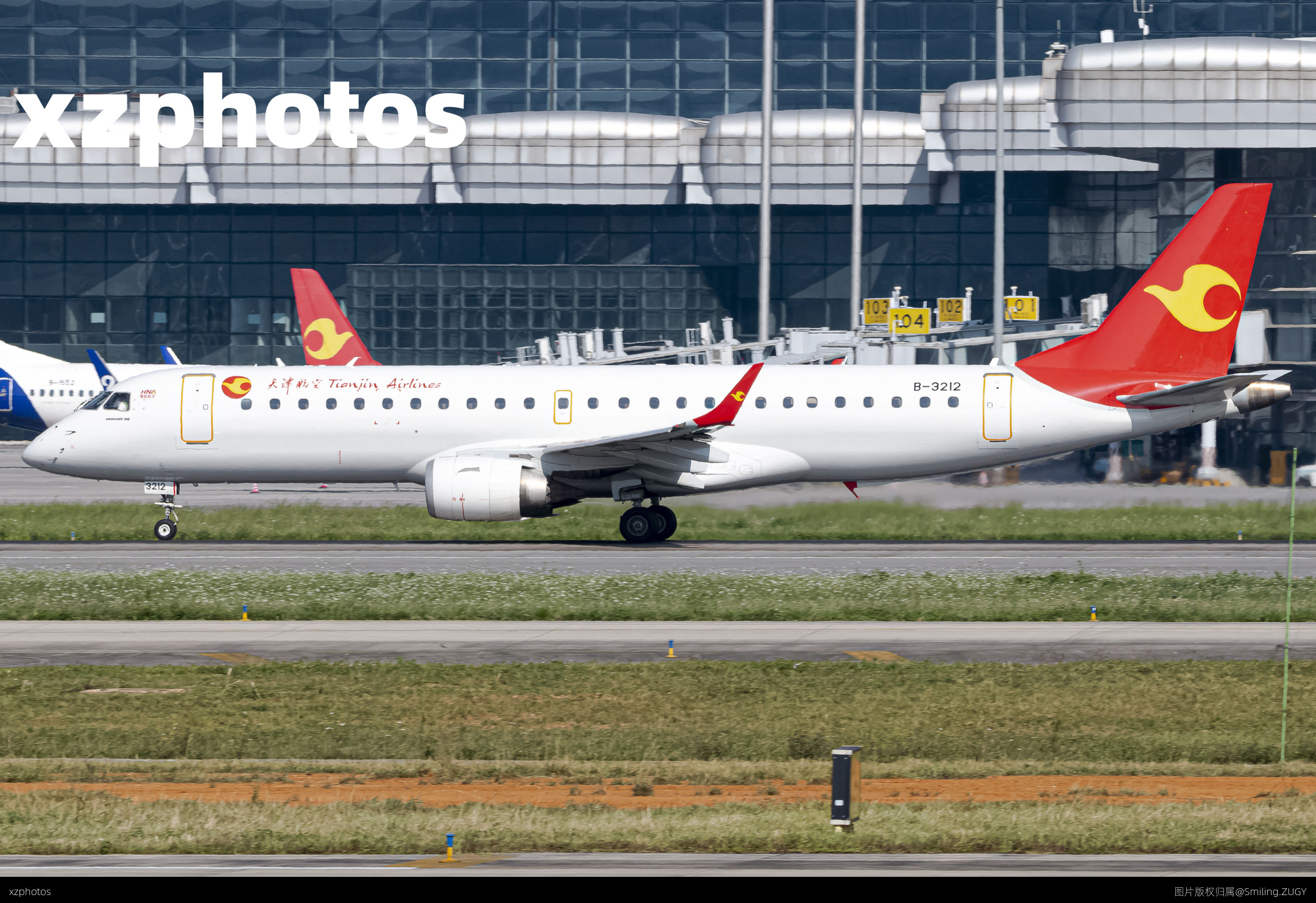 天津航空E190