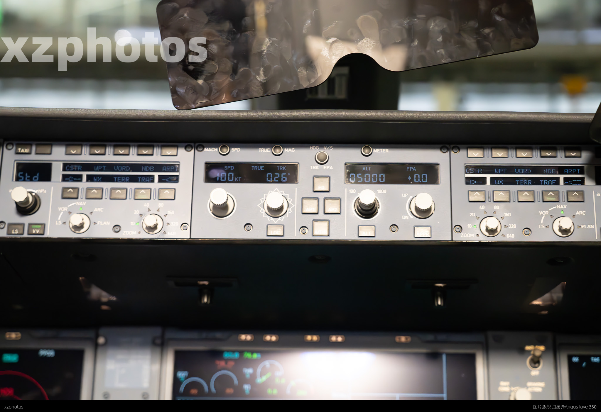 A350  auto pilot control