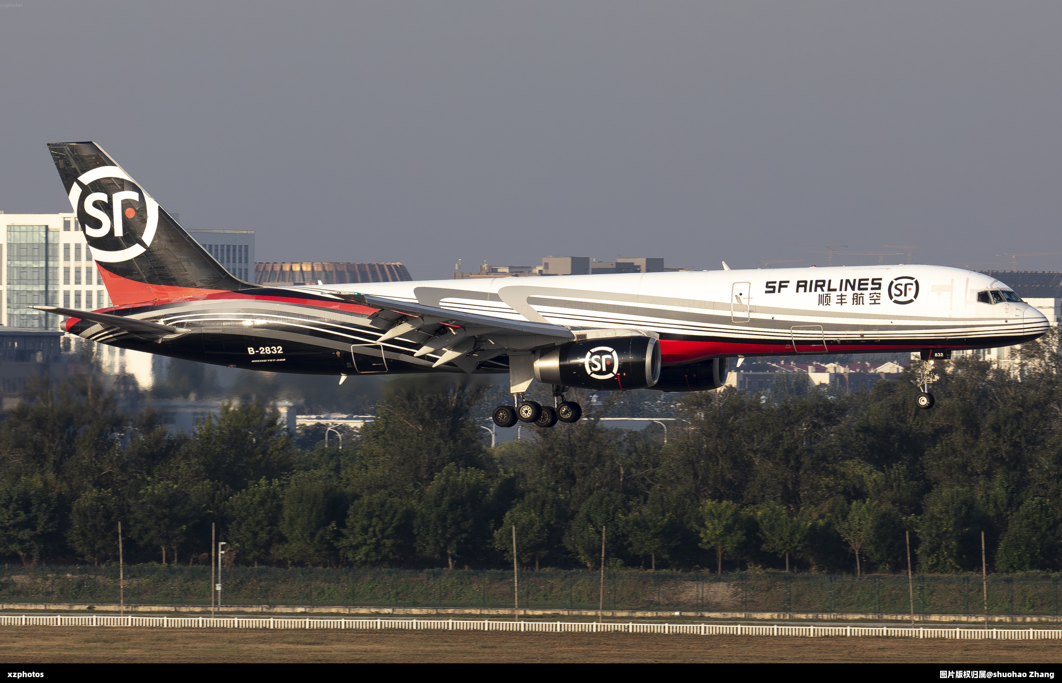 跑道36L可以落地