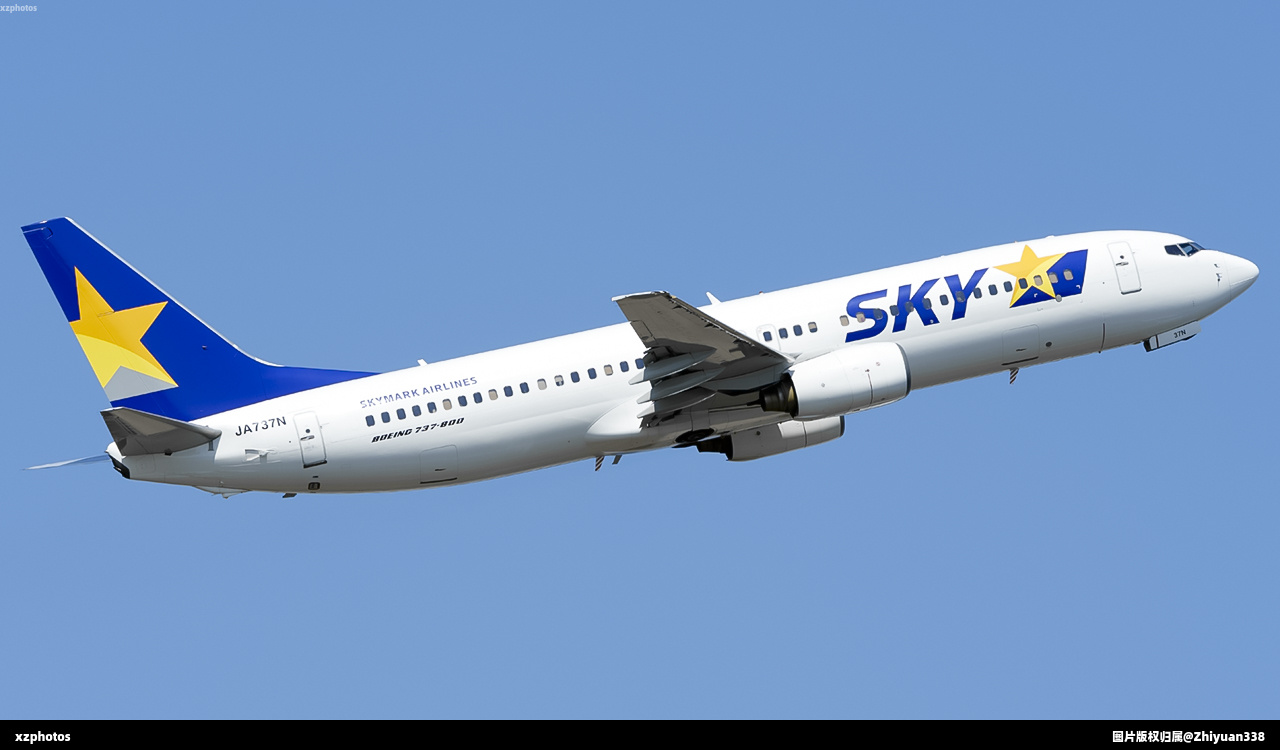 注册号是737的737 JA737N