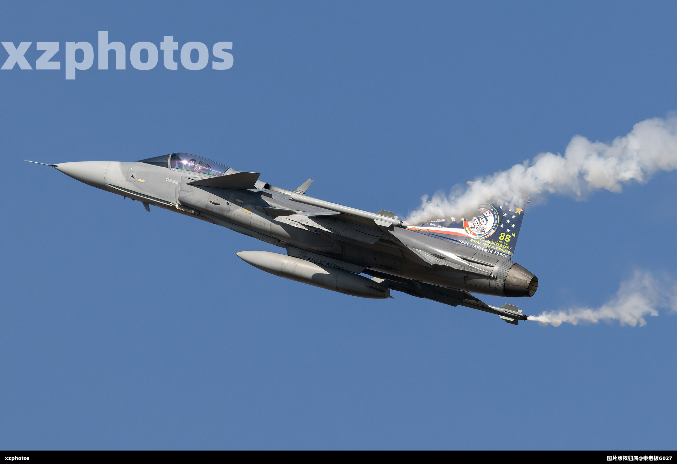 泰国儿童节航展鹰狮飞行表演