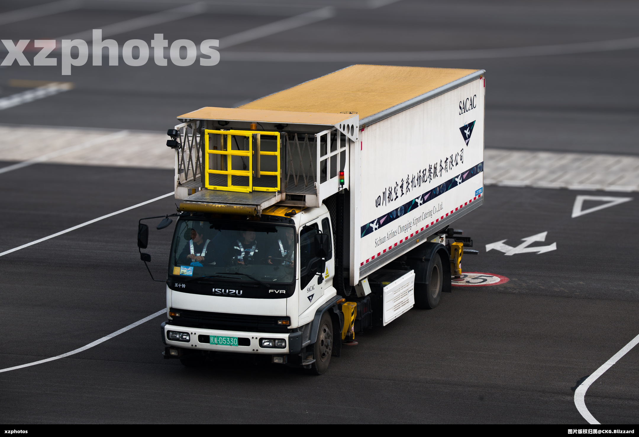 四川航空江北机场配餐车