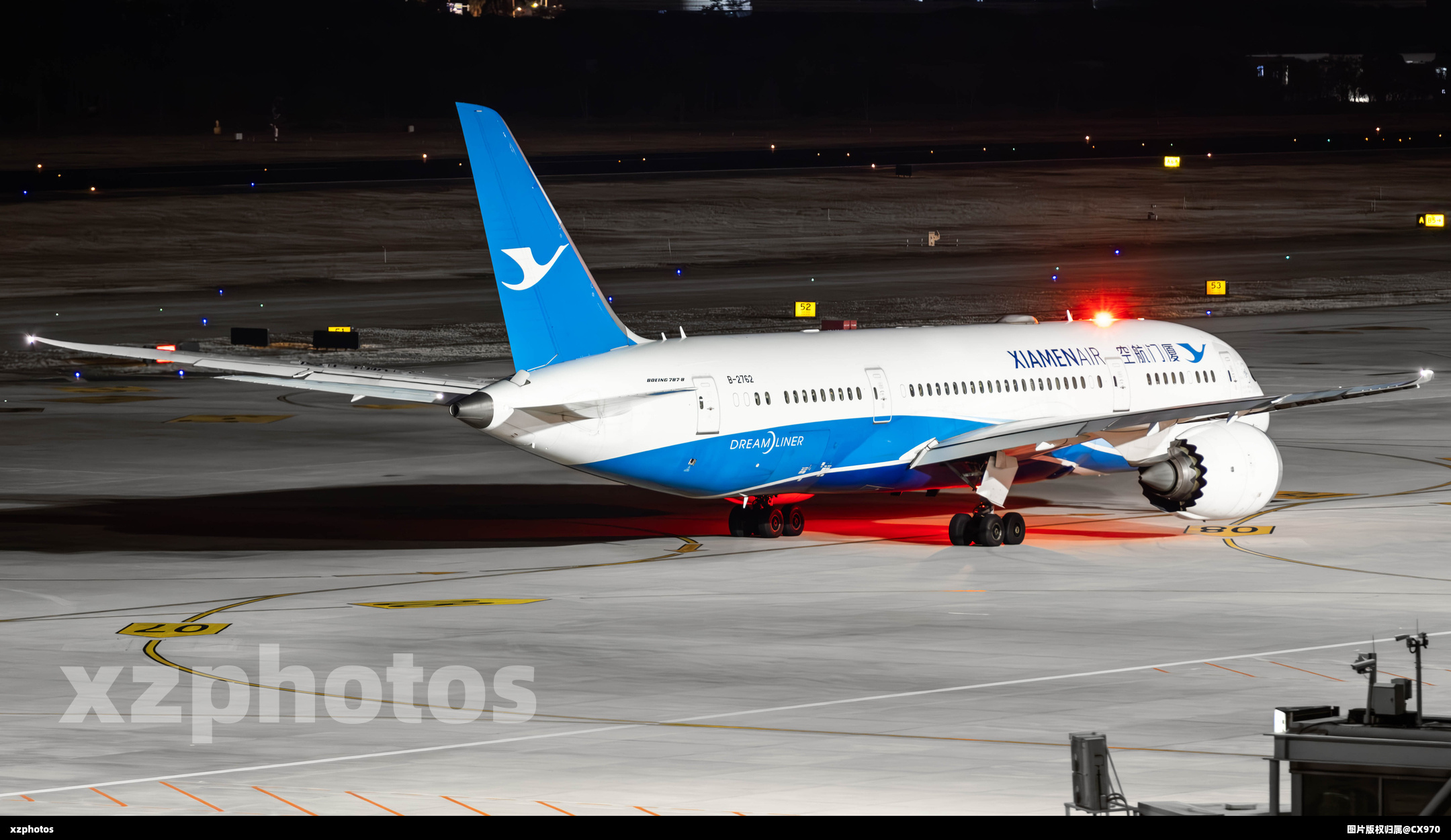 原厦门航空一架787穿上了他国外衣！