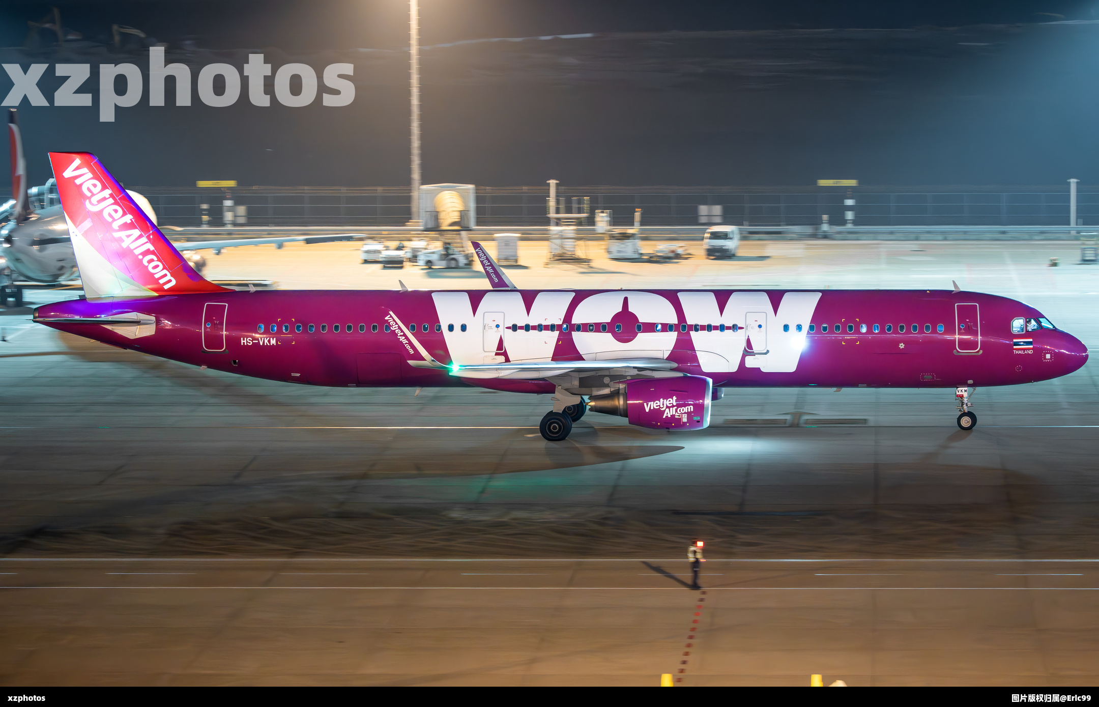 一架很WOW的飛機