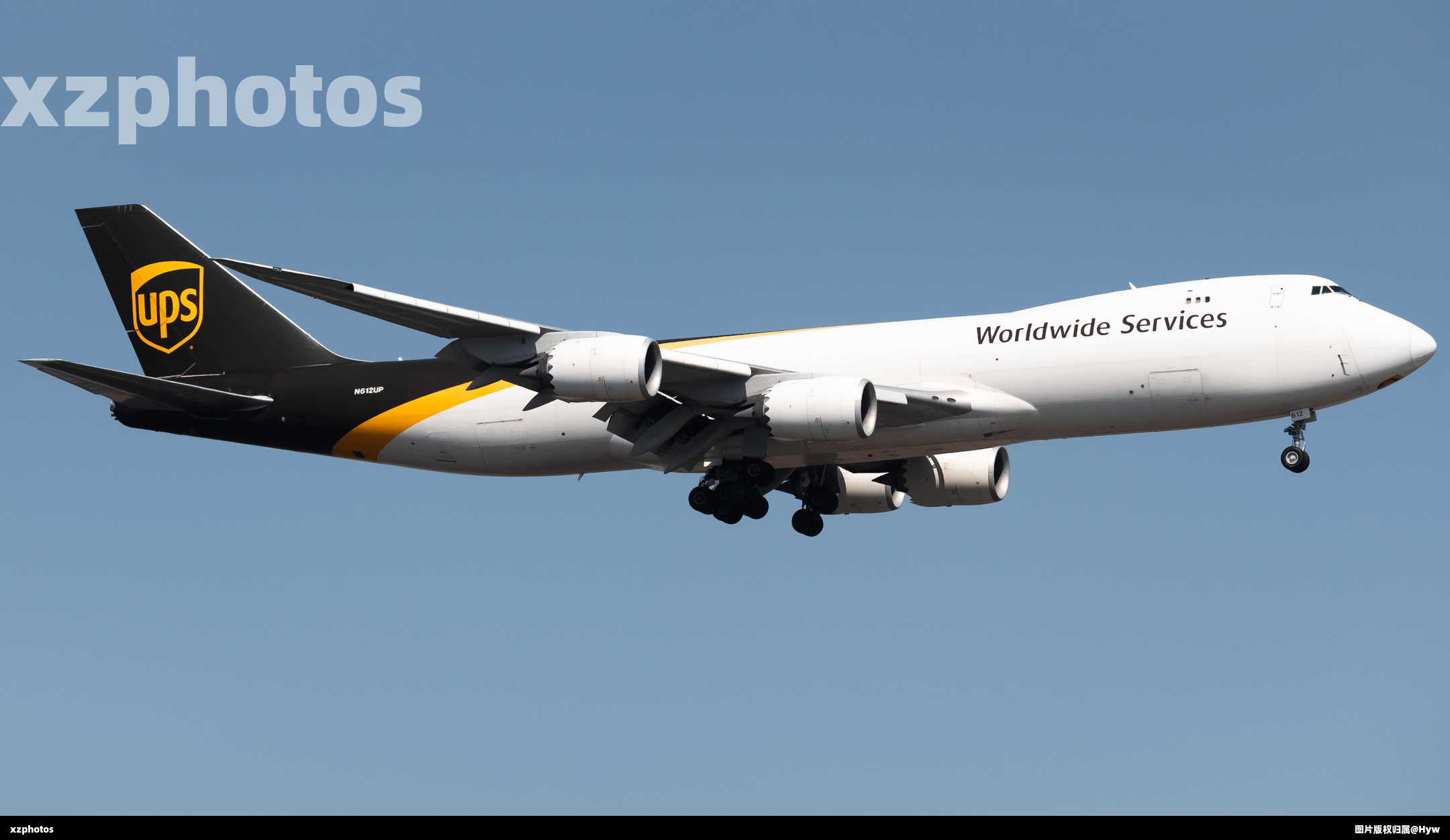 浦东上空的ups大鹅