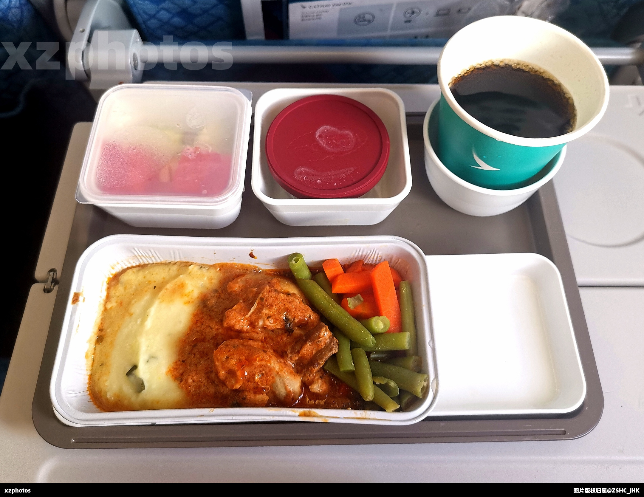 CX960 香港-杭州 经济舱餐食